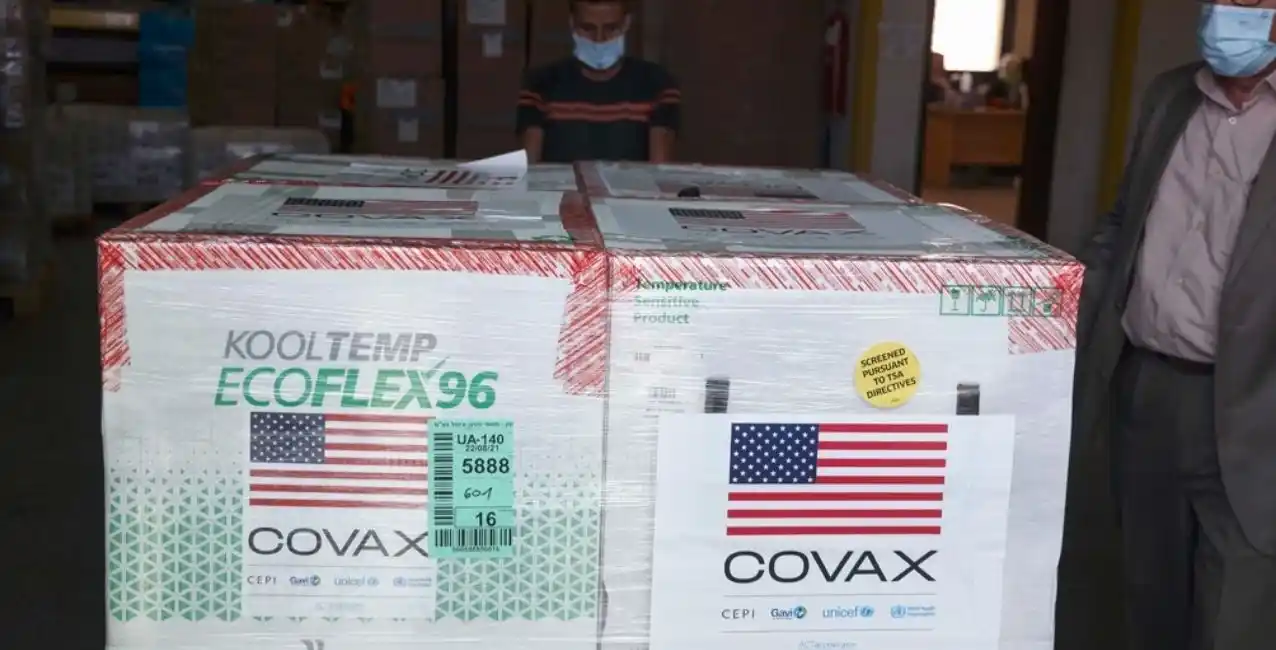 Estados Unidos donará a países con menos recursos 500 millones de vacunas