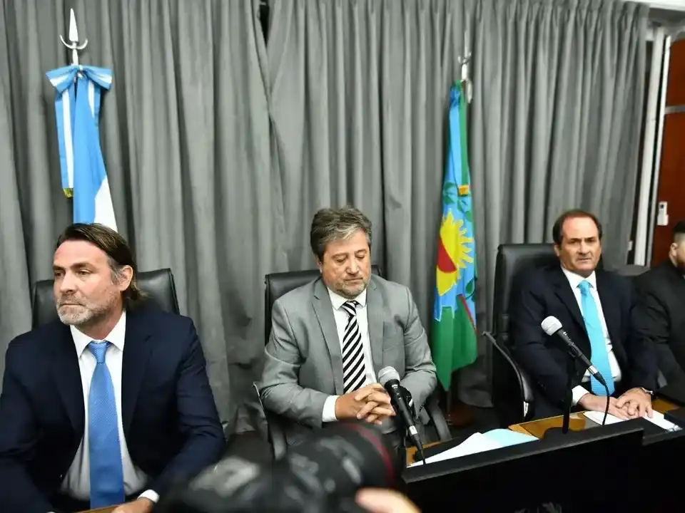 Los magistrados que intervienen en el proceso.