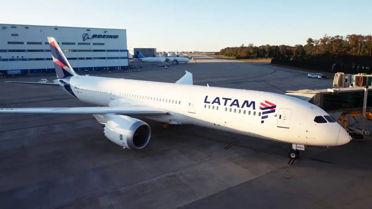 Al menos 2.700 trabajadores serían despedidos de LATAM Airlines en Brasil