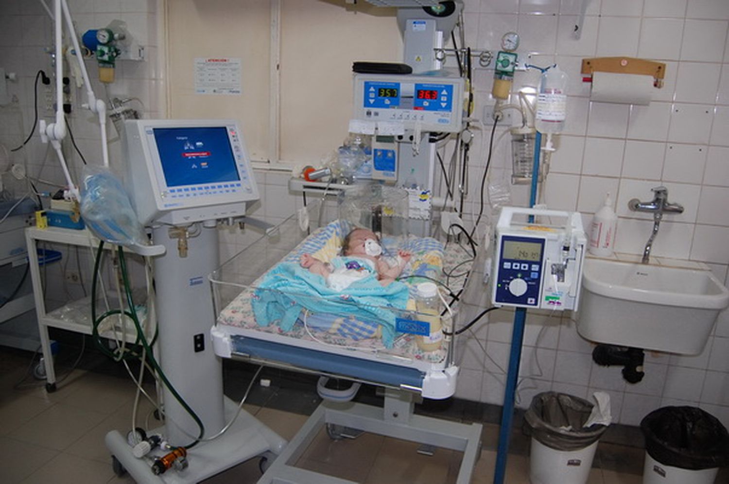 Capullos entregará dos sacaleches a la Sala de Neonatología del Hospital Centenario