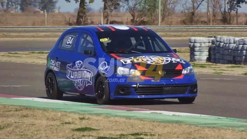 Nueva victoria de Martín Simeoni en el Car Show Santafesino