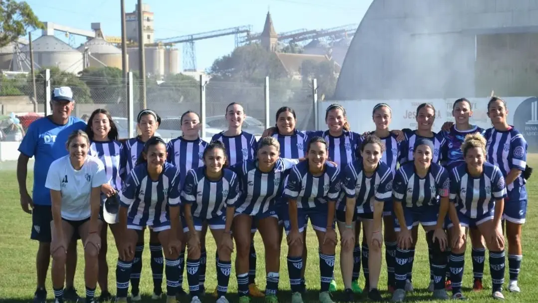 Rivadavia va por el Torneo Clausura del fútbol femenino
