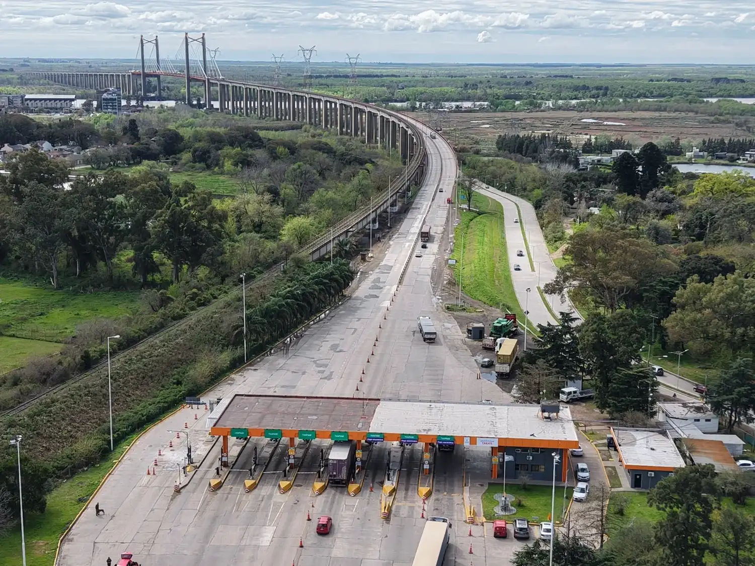 Prevén demoras en el regreso a Buenos Aires por obras en el complejo Zárate–Brazo Largo