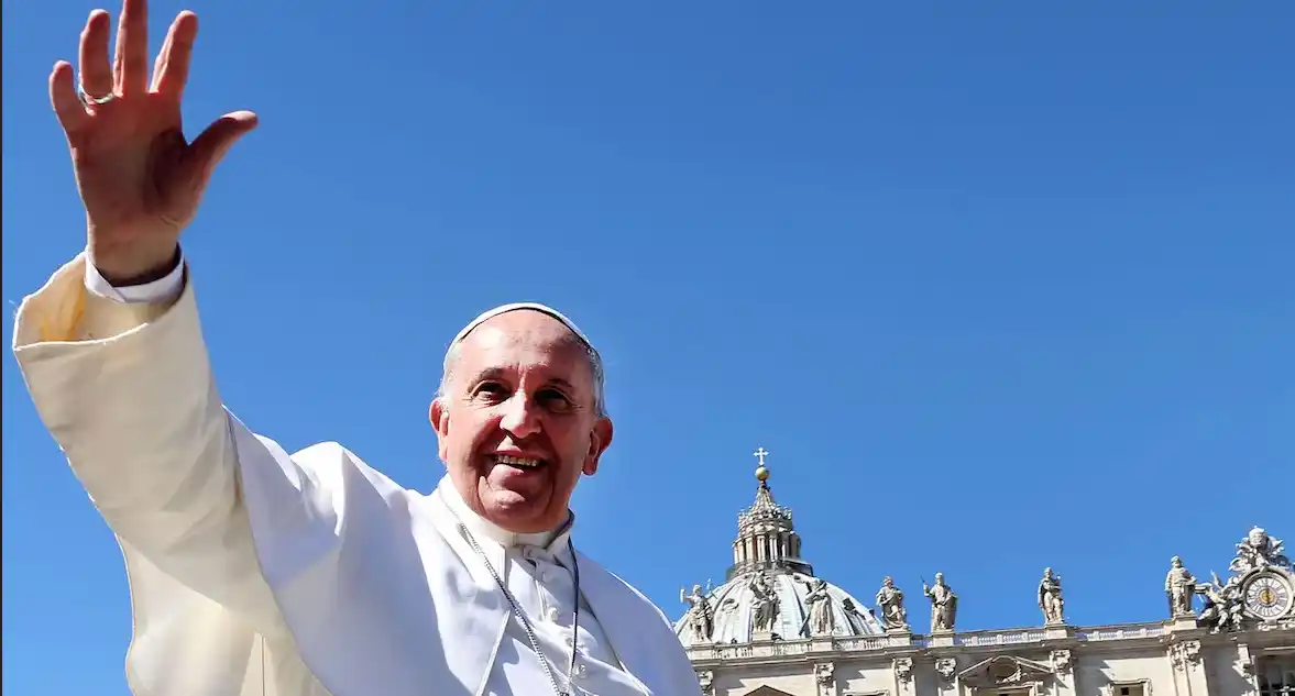 Francisco, la fragilidad que reconstruye todo