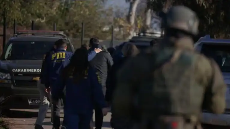 La policía rodeó el centro de eventos donde ocurrió la matanza