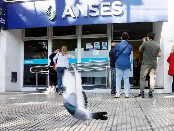 El Gobierno avanza con un nuevo plan de 
retiro voluntario para el personal de ANSES