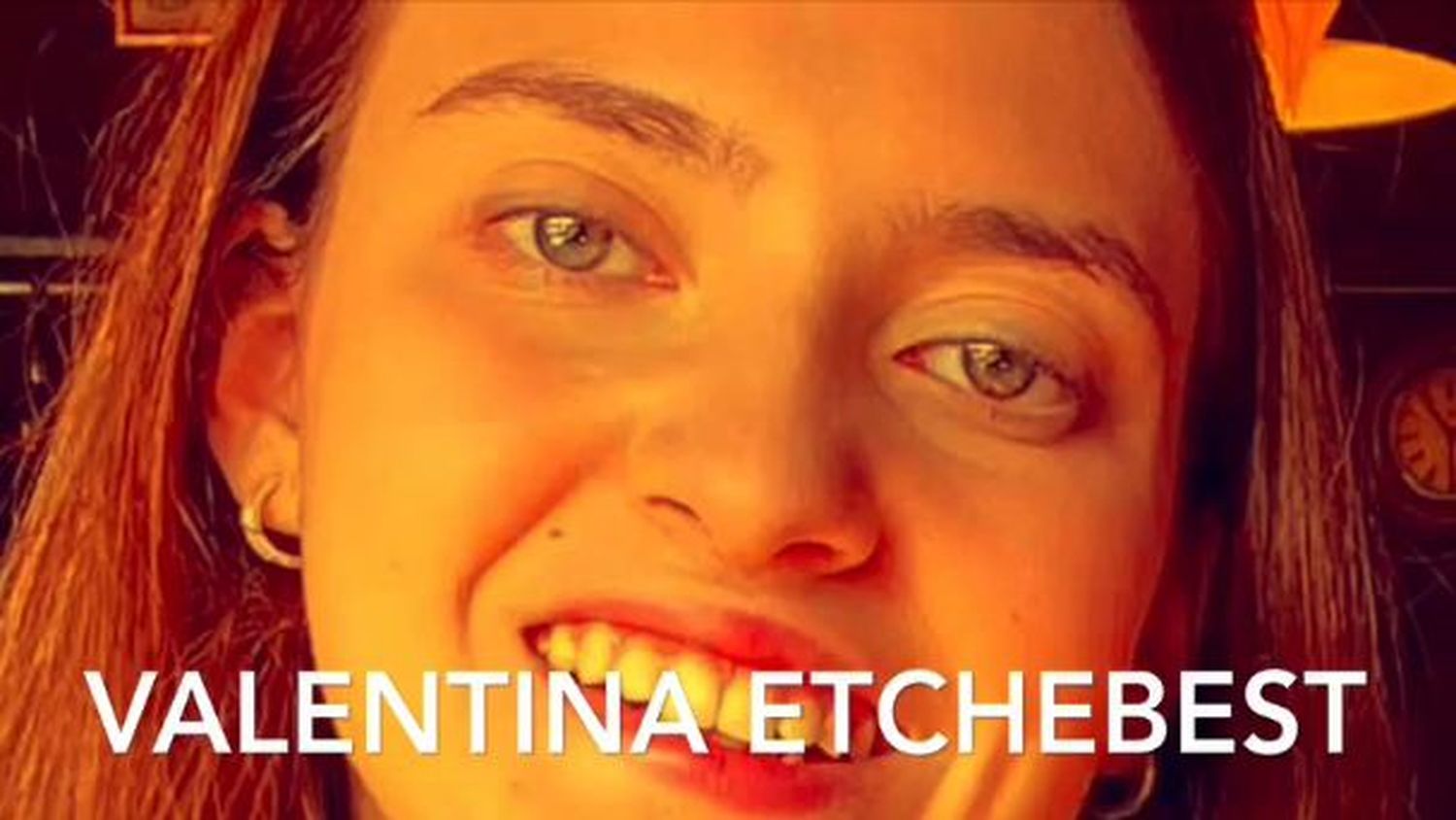 GRAN PRESENTACIÓN DE LA CANTANTE DE TANGO VALENTINA ETCHEBEST