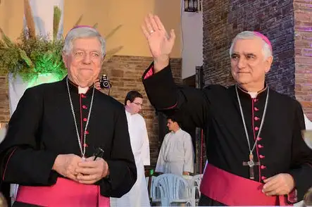 El Papa aceptó la renuncia de monseñor Delgado y Lozano ocupará su lugar