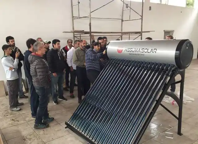 La Provincia promueve el uso de termotanques solares