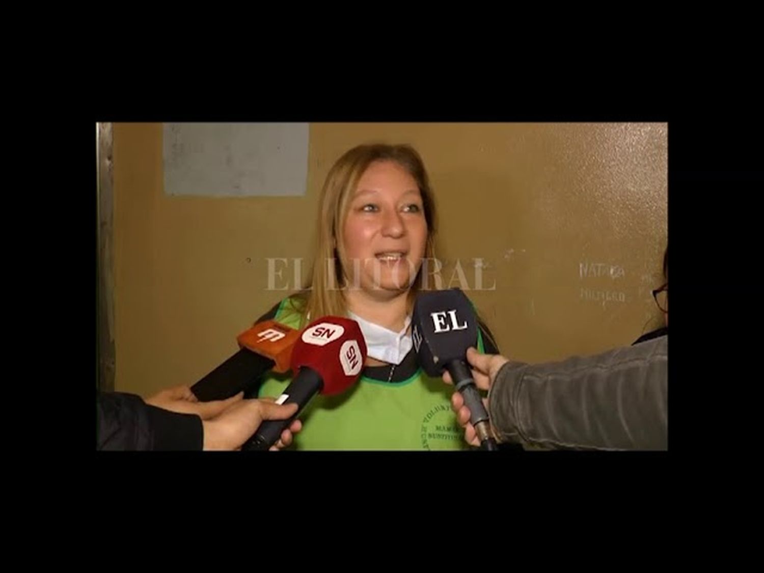 “Mamás sustitutas” del Iturraspe recibieron donaciones de alumnos santotomesinos