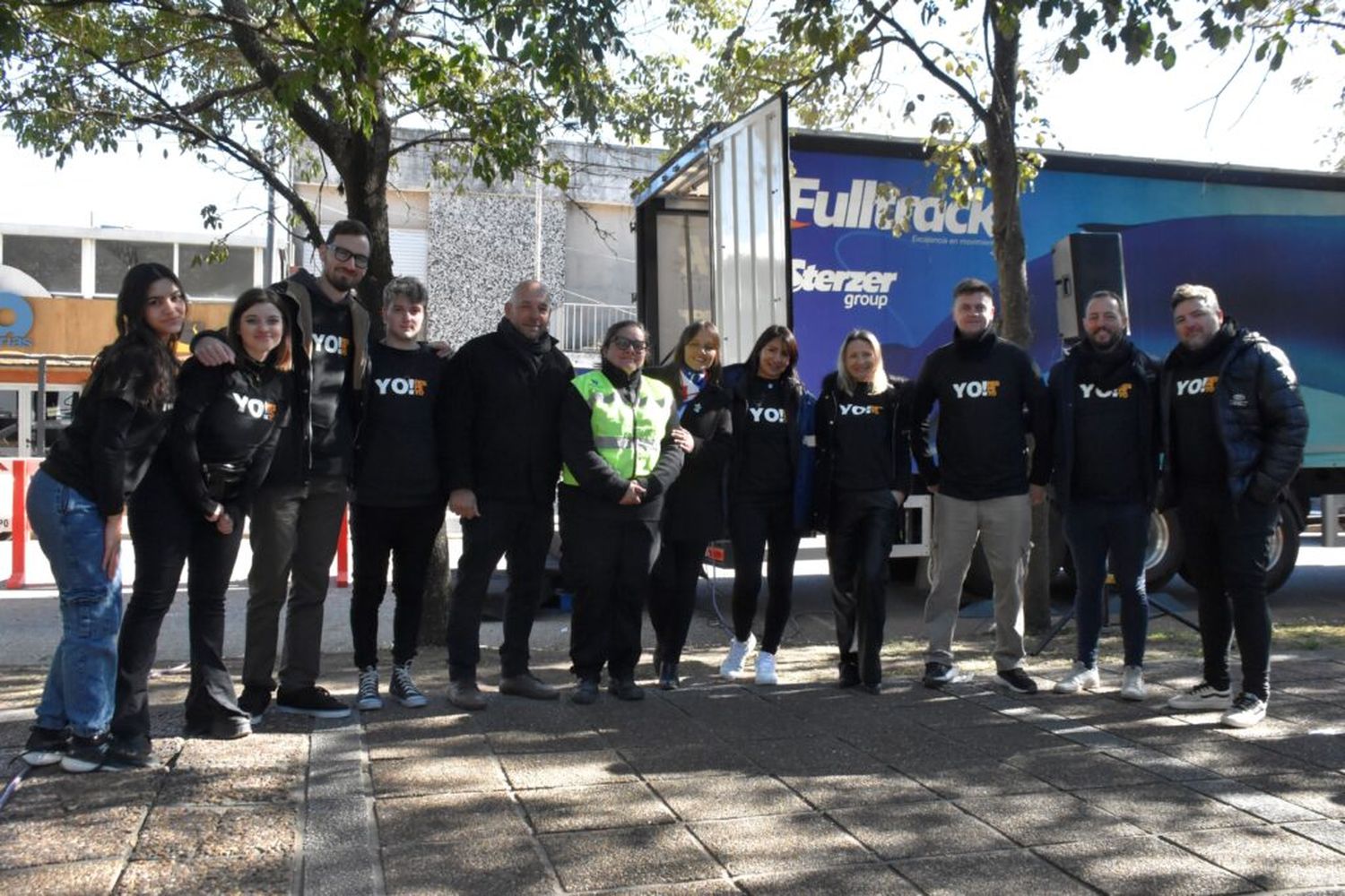 Sterzer Group para llevar a cabo la campaña de concientización sobre seguridad vial denominada
