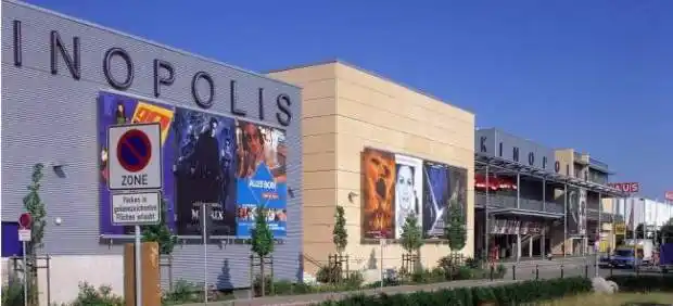 Al menos 50 heridos por los disparos de un hombre armado en un cine en Alemania