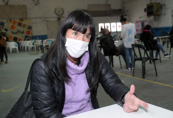 Iparraguirre contó qué vacunas están en vías de aprobarse para menores de 18 años y la estrategia de aplicación