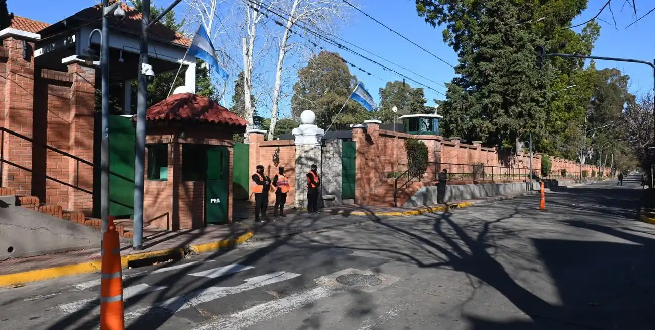Tensión: una amenaza de bomba en Olivos obligó a desplegar un operativo especial