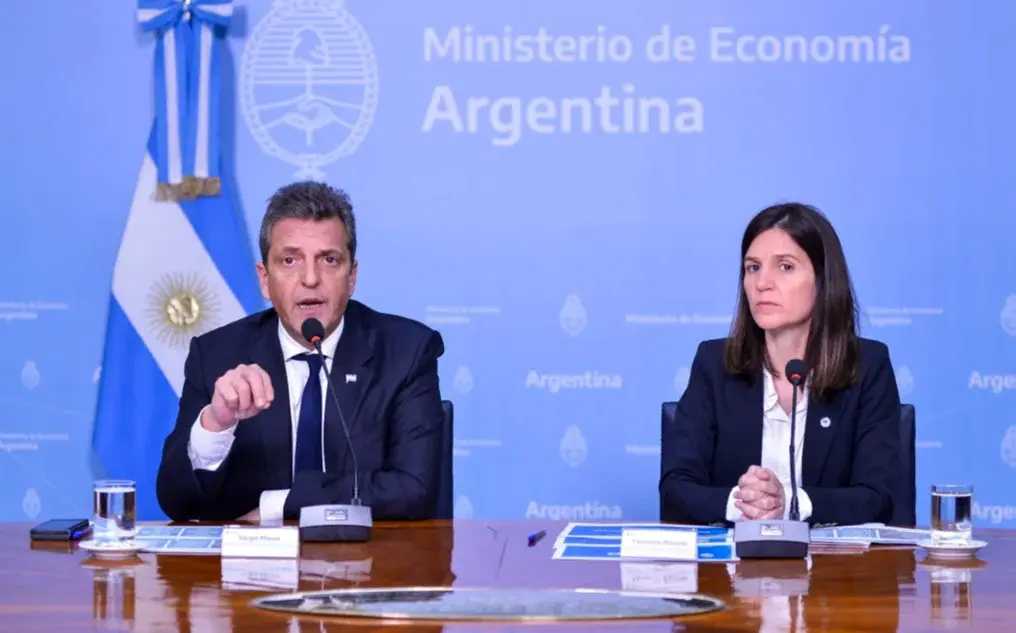 Antes de las elecciones, el Gobierno anunció el nuevo aumento de las jubilaciones y planes sociales