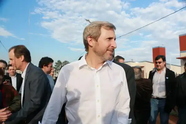 Frigerio: “Sería faltarle el respeto a la gente pensar ahora en una elección” 