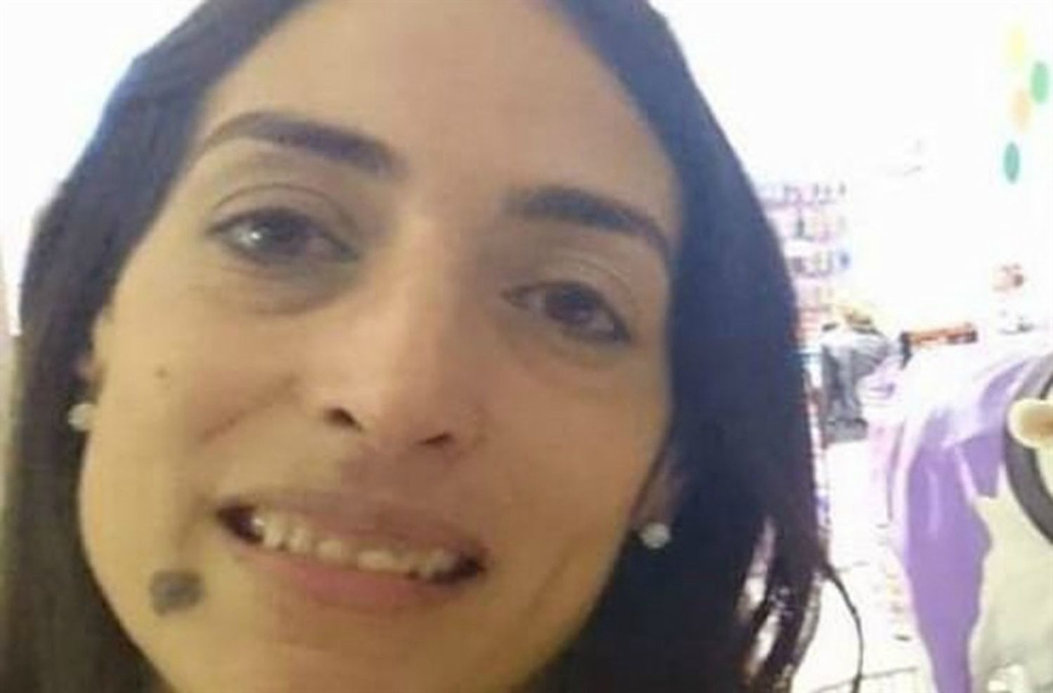 Encontraron con un disparo en la cabeza a una policía en Acantilados