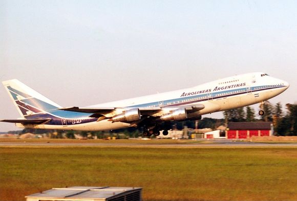 #TBT: Los vuelos de Aerolíneas Argentinas a Europa desde Buenos Aires y Córdoba en 1979