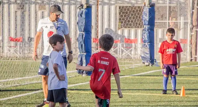 Diego Gottardi abrió su escuelita en San Pedro: “El primer día los chicos se fueron satisfechos”