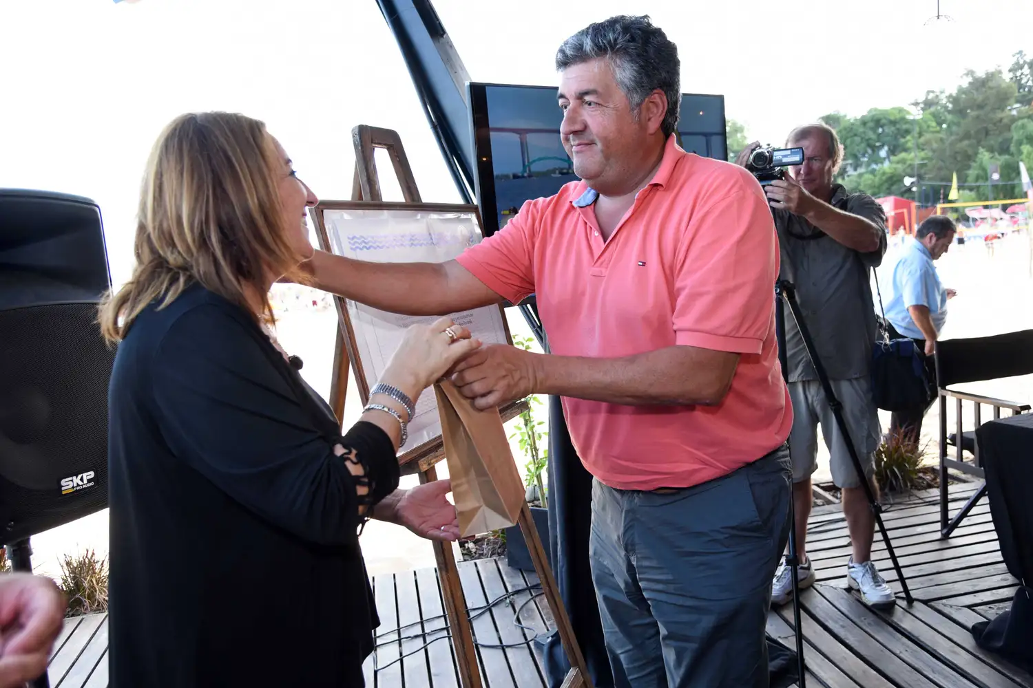 El municipio reconoció a instituciones que trabajan por el río