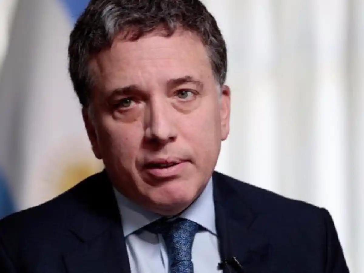 Dujovne dijo que las exportaciones "ayudan a la economía a recuperarse"