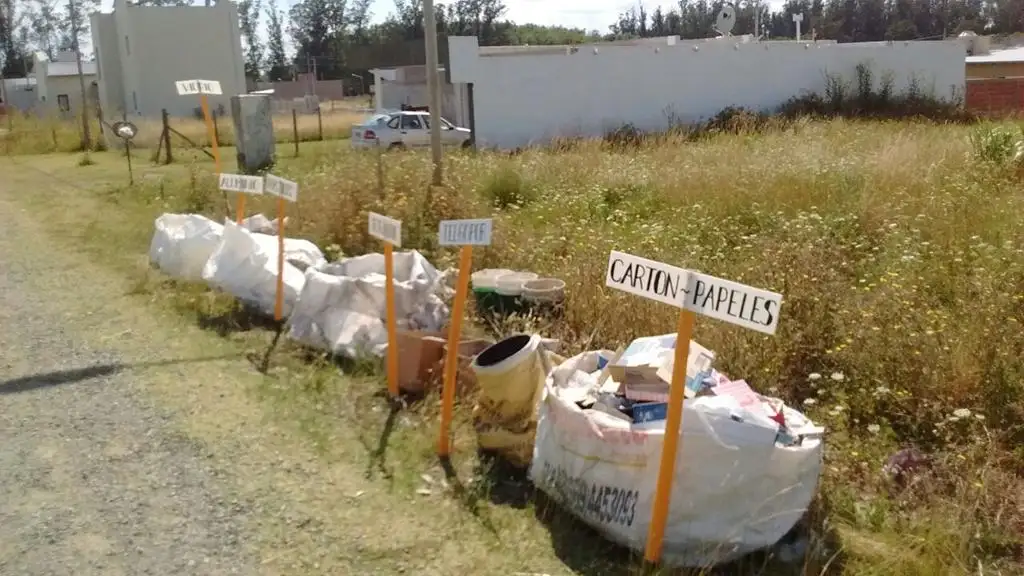 El barrio de Graduados continúa con su afán de reciclar residuos