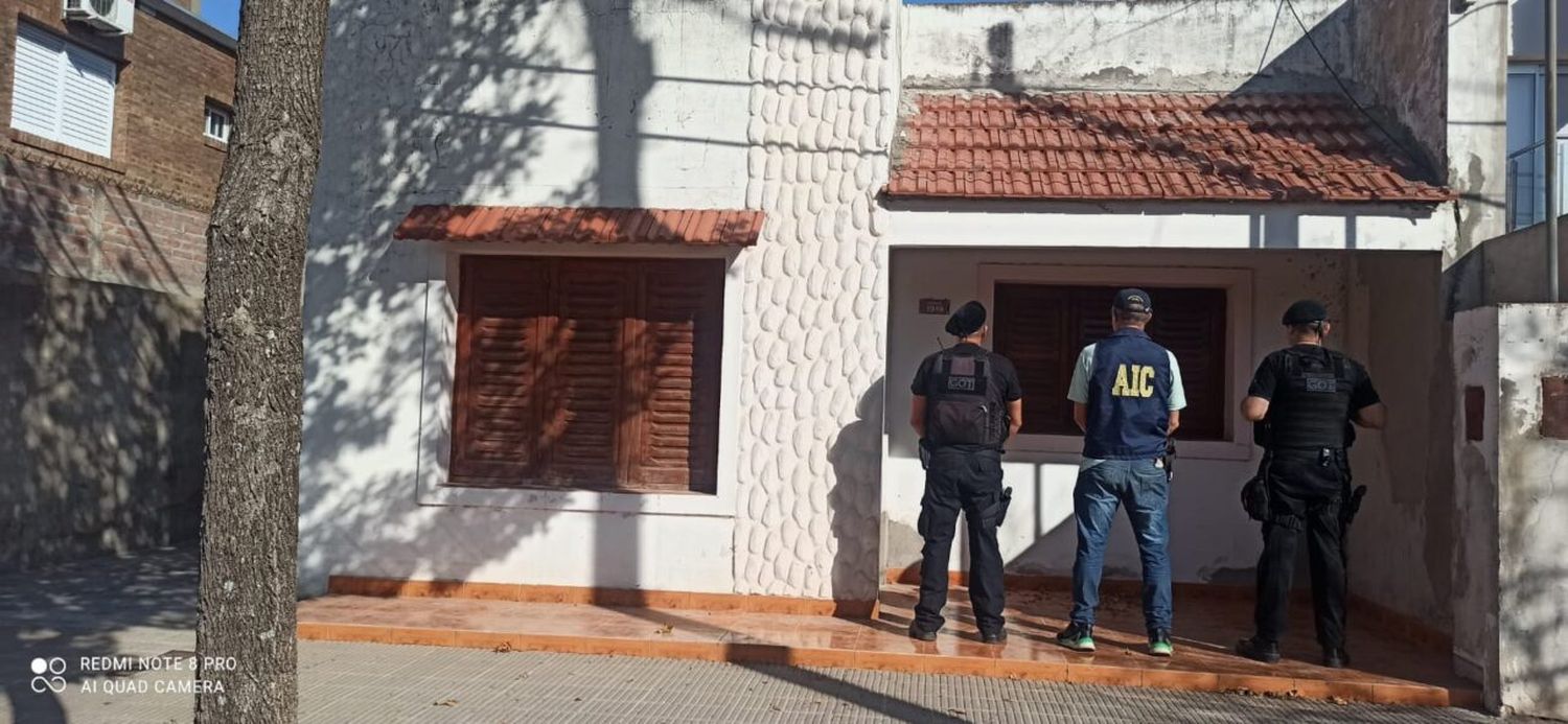 Vera: la AIC detuvo un hombre y una mujer por narcomenudeo