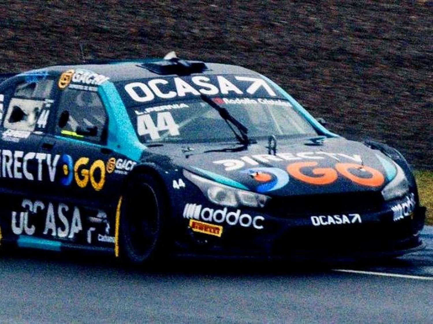 Leonel Pernía clasificó tercero en su regreso a la categoría