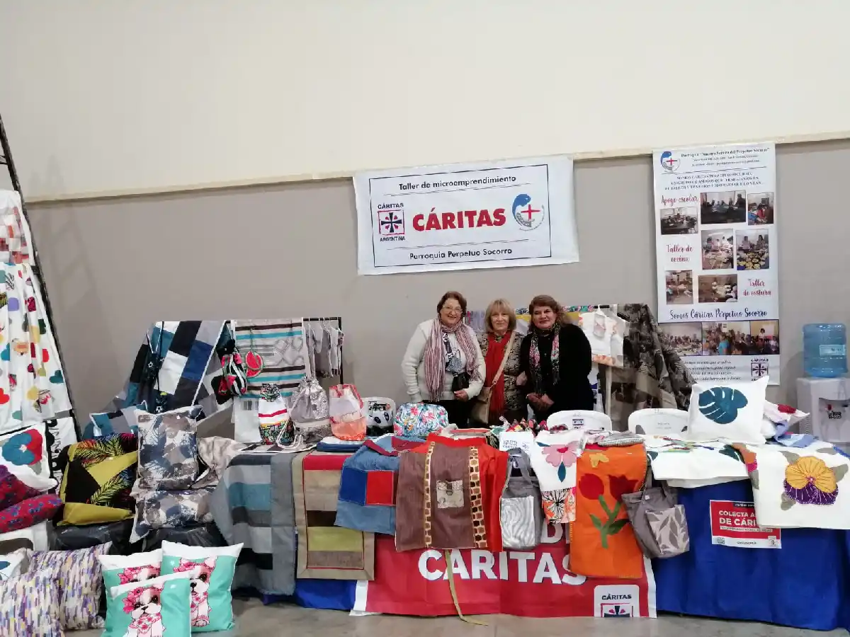 Cáritas Perpetuo Socorro invita a su gran feria navideña 