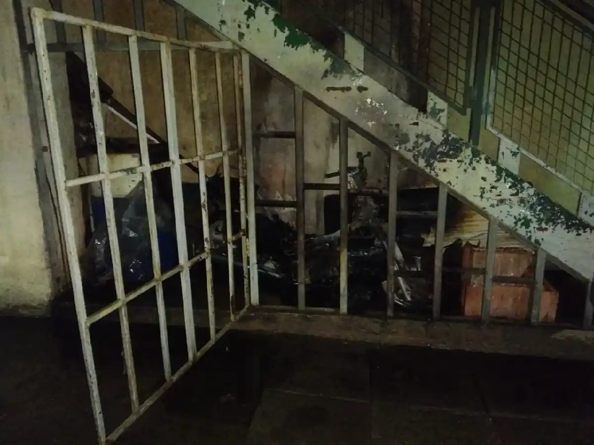 Una moto se incendió en barrio Roque Sáenz Peña