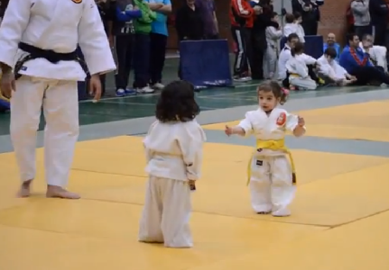 Video: El combate de judo más tierno del mundo