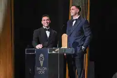 “Dibu” Martínez, otra vez el mejor arquero del mundo