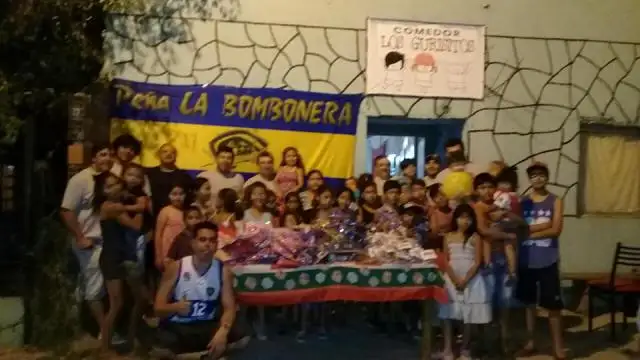 Peña La Bombonera realizó una donación