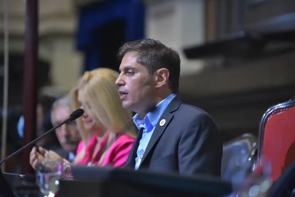 Axel Kicillof presentó sus propios puntos en la apertura de sesiones