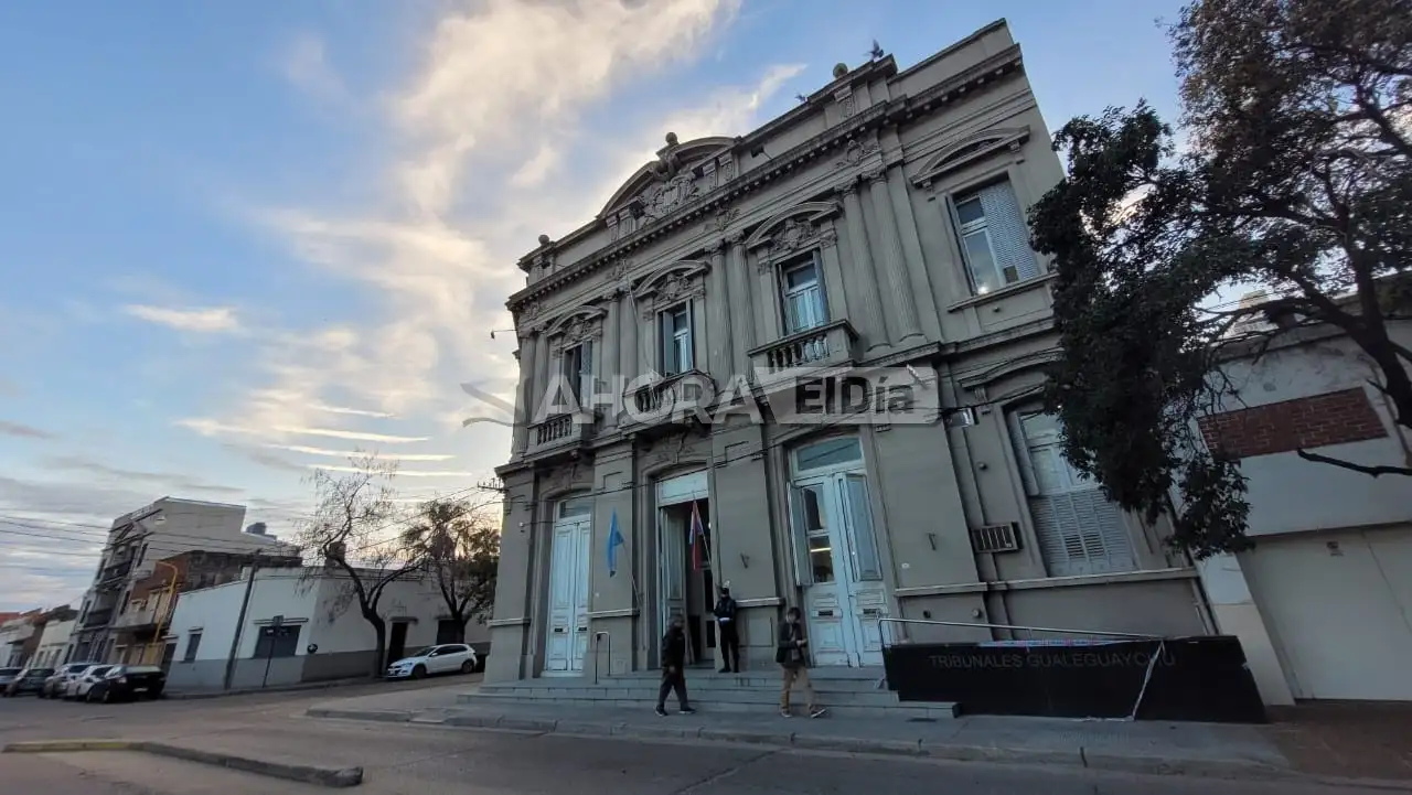 Dictaron 30 días de prisión preventiva para el hombre acusado de apuñalar a su hijo en barrio Trinidad