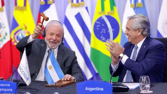 Brasil le propuso a la Argentina comerciar con yuanes