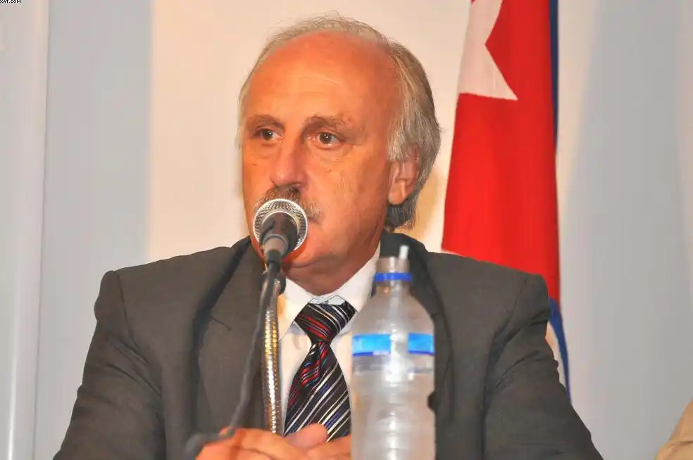 El massista Feito no repartirá boletas del FR y dice que ganará Scioli