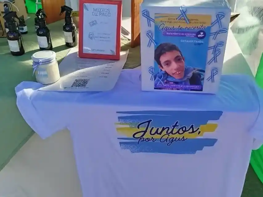 "Juntos por Agus", el lema de la campaña solidaria.