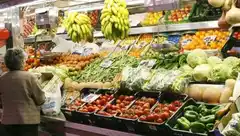 Los consumidores pagaron seis veces más que lo que cobraron los productores