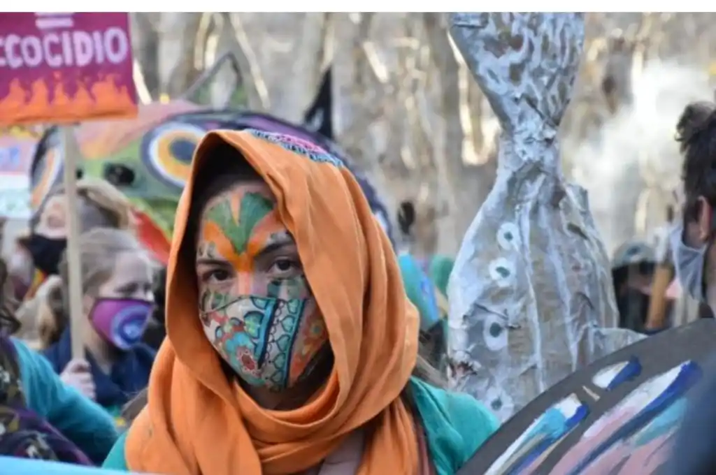La Multisectorial por los Humedales marcha este viernes y corta el puente el sábado