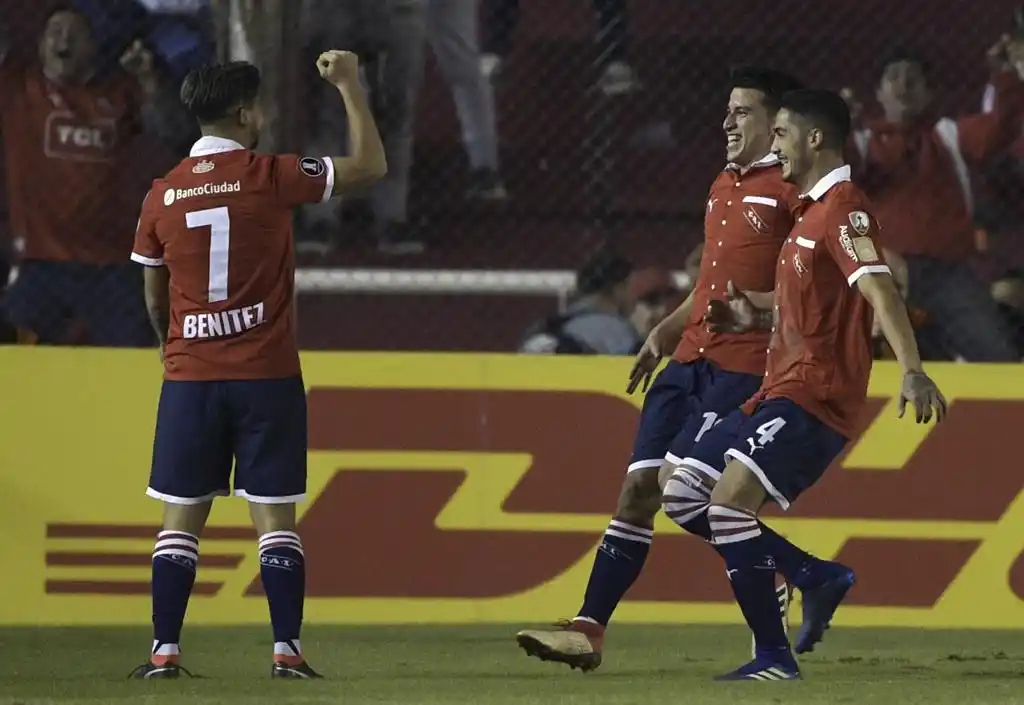 Independiente pasó a  octavos sin sobresaltos