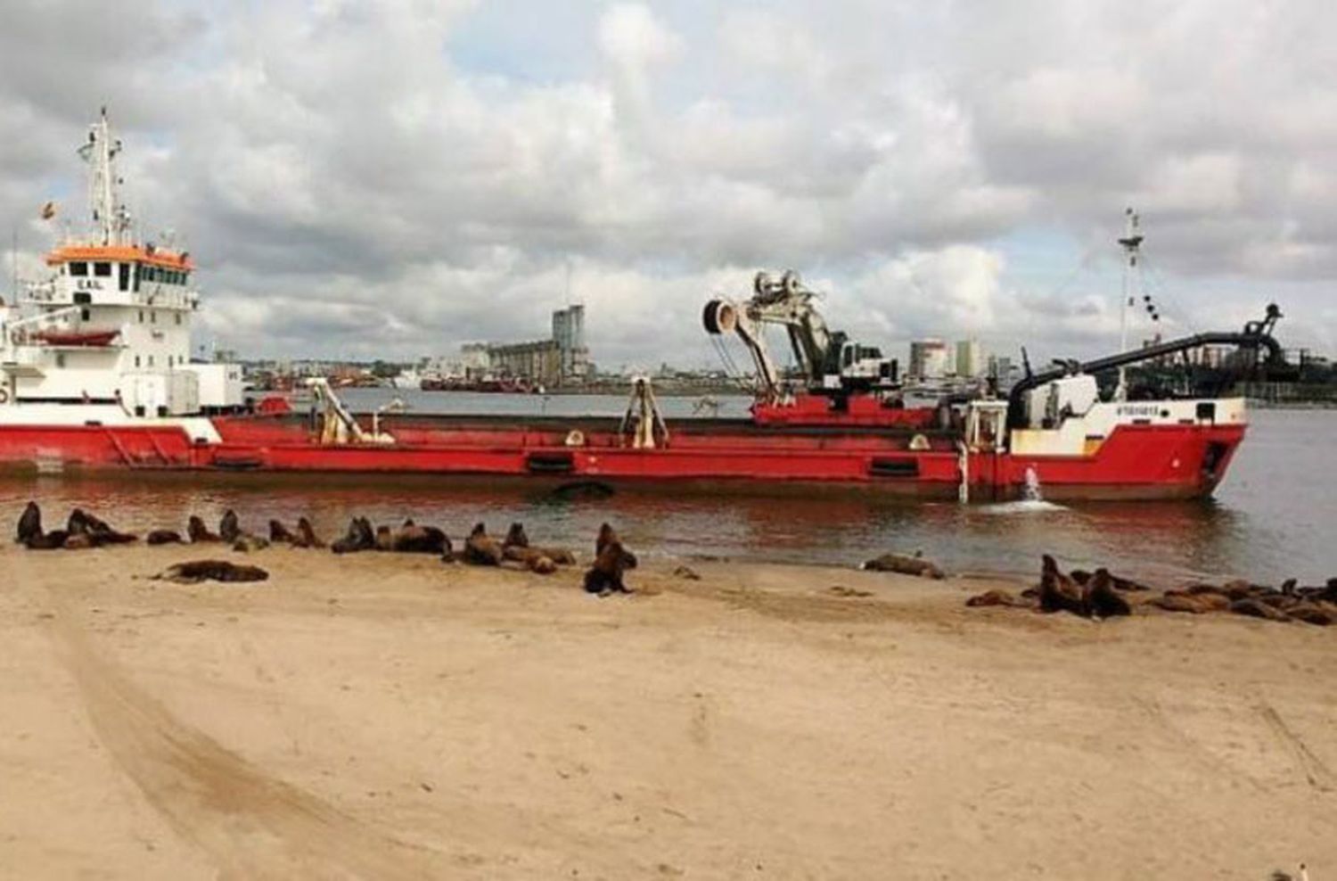 Comenzará a fines de junio la última etapa del dragado del Puerto