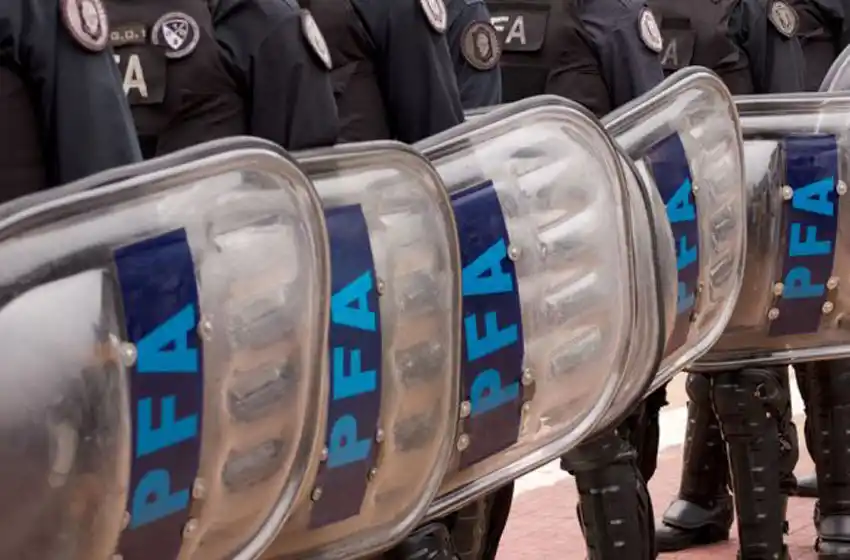 Cámaras ocultas y micrófonos, la propuesta para controlar a las Fuerzas Federales