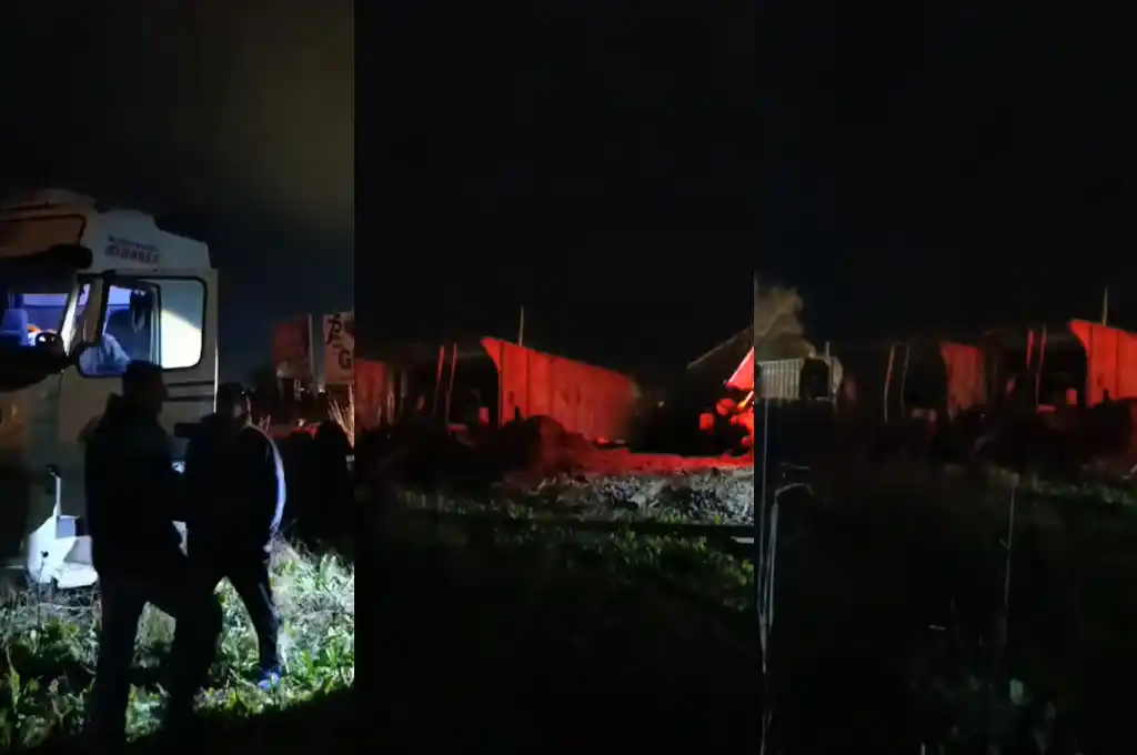 Un tren impactó contra una batea de un camión cargado con arena: tránsito cortado