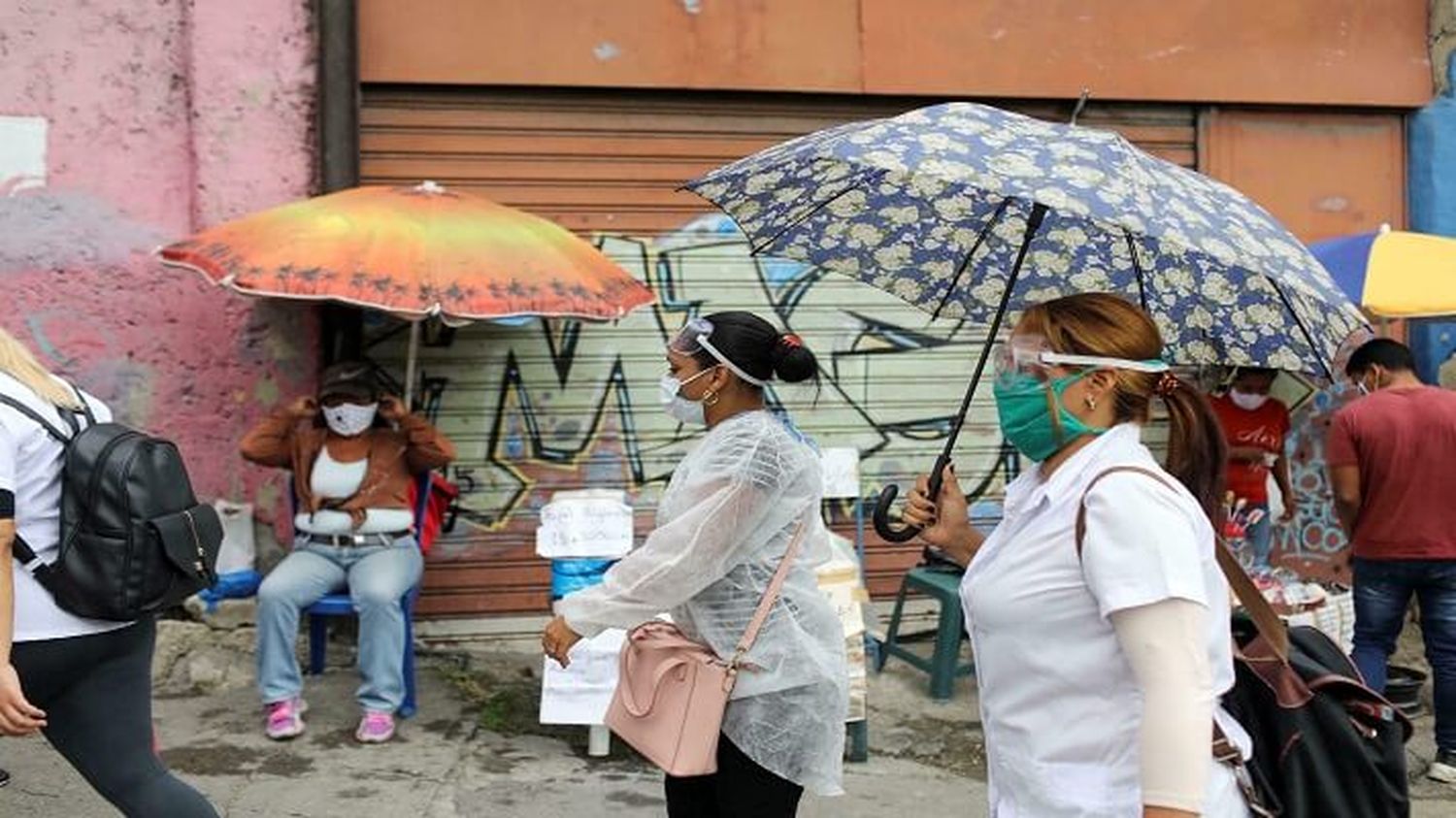 ¡Y LA GENTE DESATADA! Récord de casos de COVID-19 con más de 2.000 contagios en 24 horas