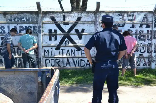 Recuperaron lo robado en Emaus y detuvieron a dos jóvenes con los elementos