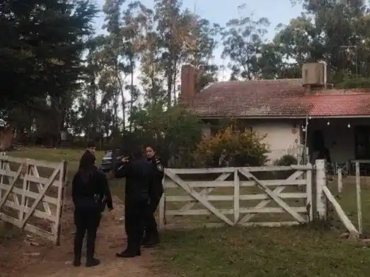 Balcarce: asesinaron de un escopetazo a un hombre y detuvieron a su pareja