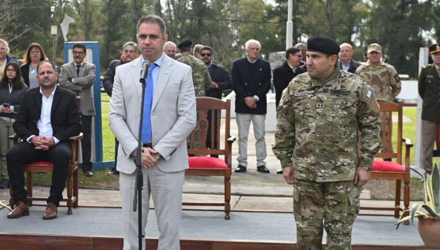 tomas de vergara jefe del regimiento - 2