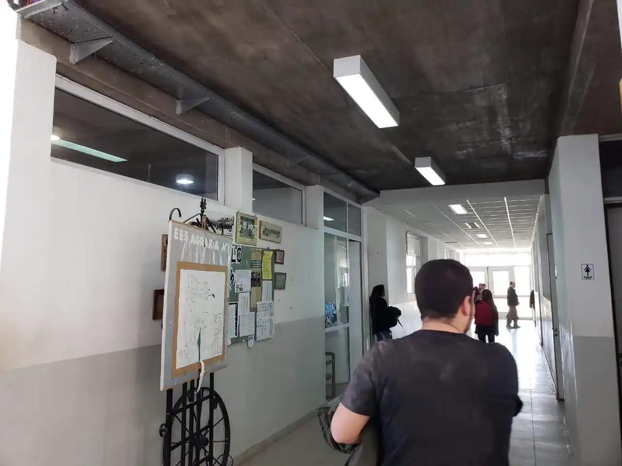 Hay un listado de situaciones edilicias ante las que no podrán comenzar las clases presenciales