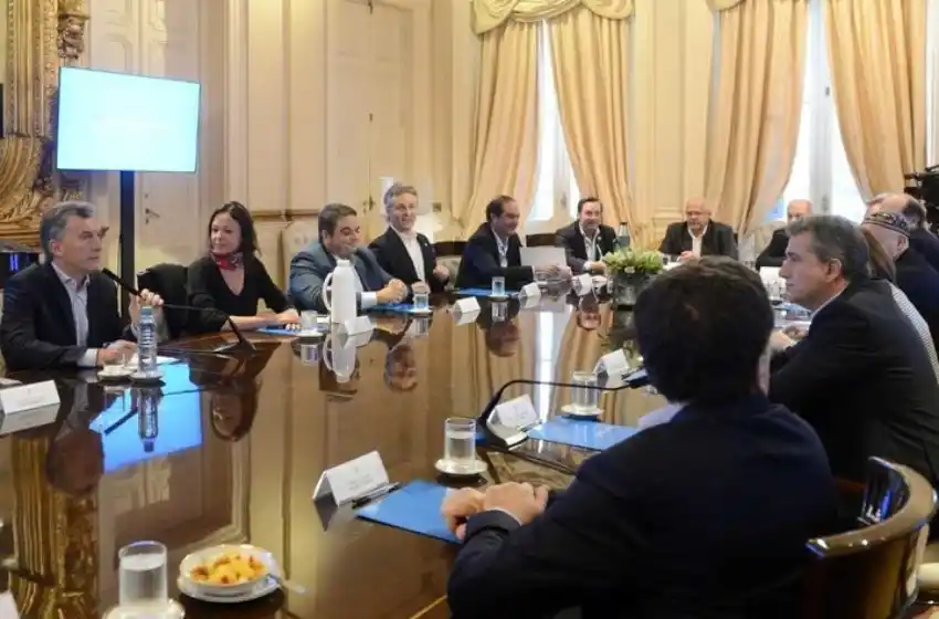 Macri: "Si no vetamos la ley habrá un agujero fiscal impresionante"